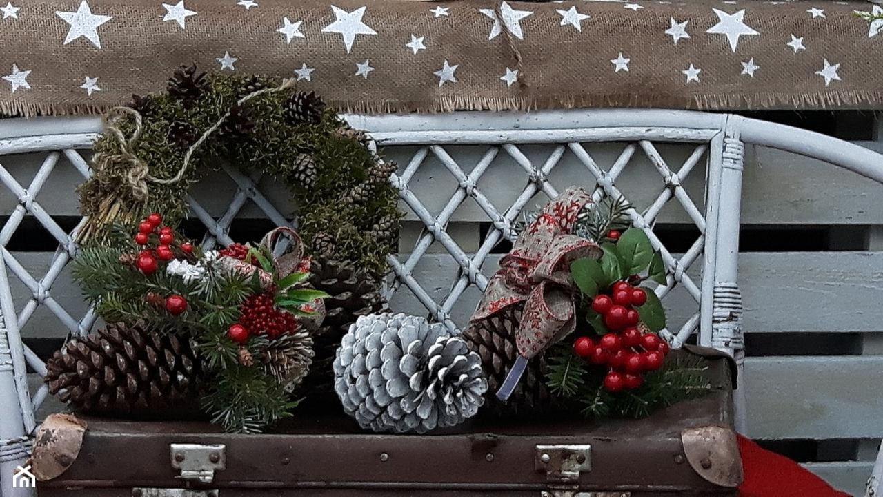 Świąteczne dekoracje do ogrodu -Kobea Ogrody i Bruki - zdjęcie od Ewa Tyrna - Homebook