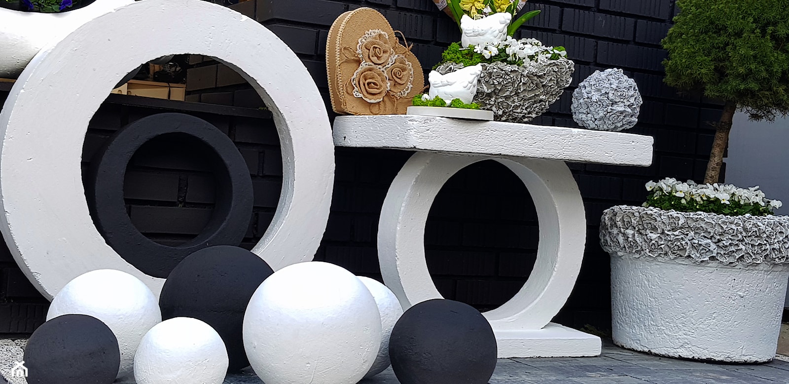 Kobea Ogrody i Bruki-Produkcja i sprzedaż dekoracji do ogrodu - zdjęcie od Ewa Tyrna - Homebook