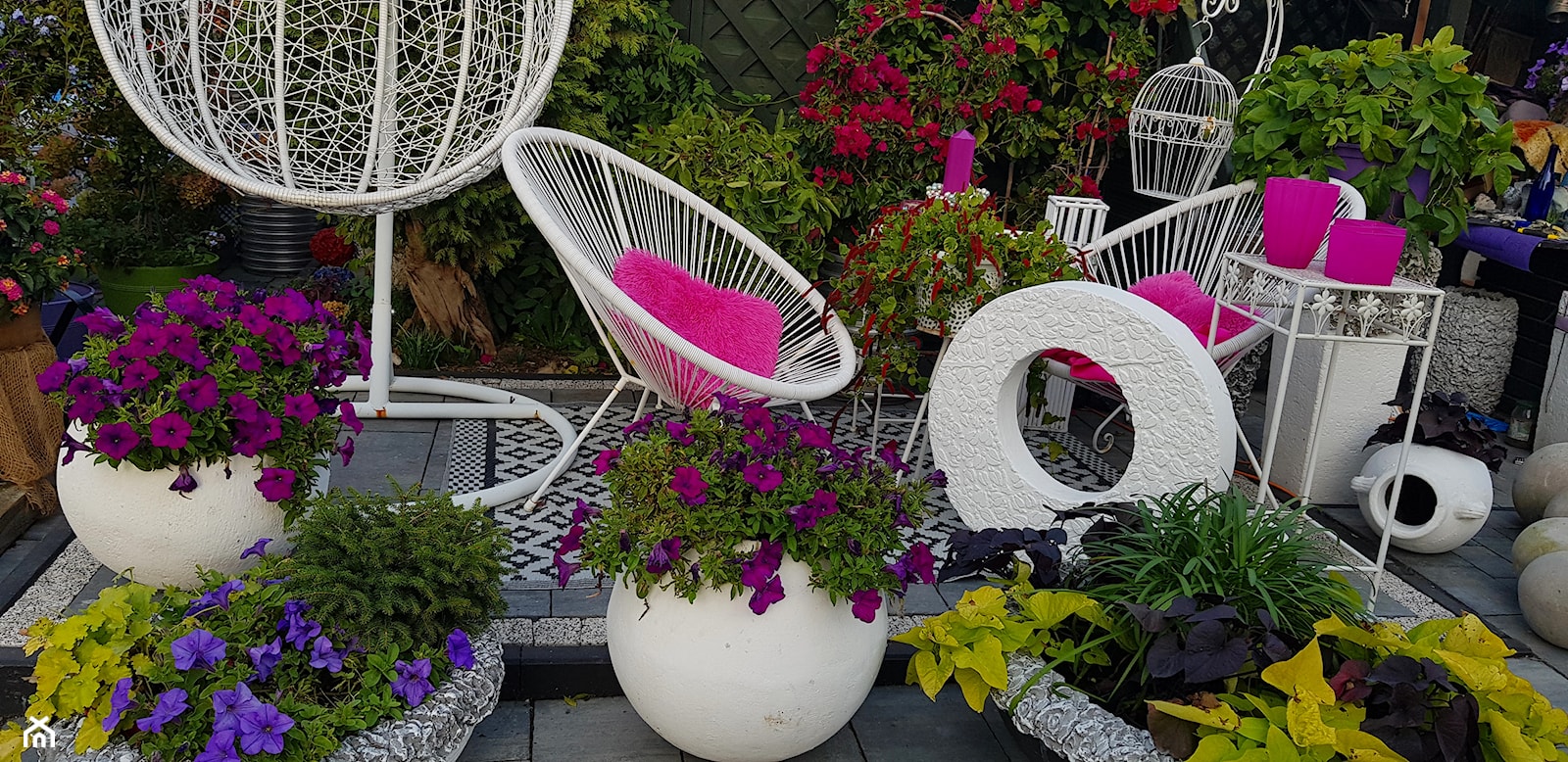Kule ogrodowe ozdobne betonowe - Ogród, styl nowoczesny - zdjęcie od Ewa Tyrna - Homebook