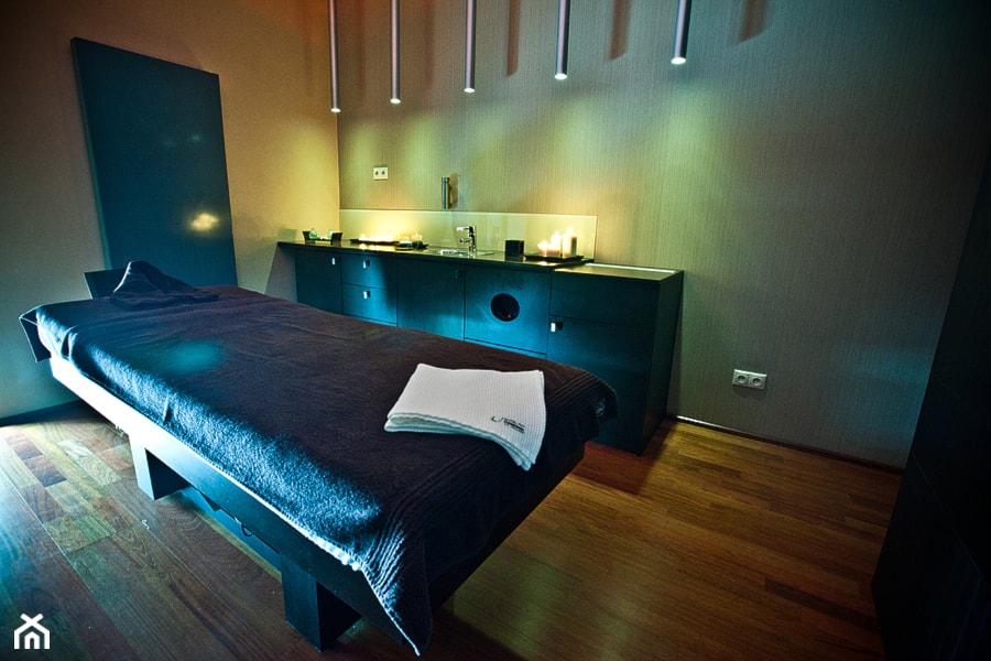 Stół do masażu- Realizacja SPA w hotelu - zdjęcie od Tucano Polska