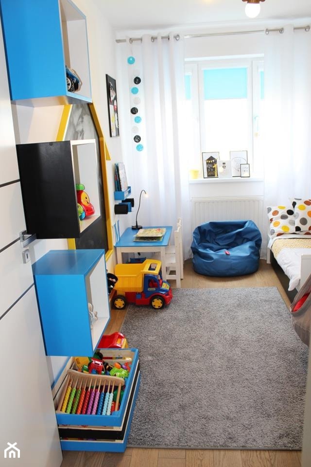 #pokojdziecka - Mały beżowy biały pokój dziecka dla dziecka dla chłopca dla dziewczynki - zdjęcie od Marta Gruszczyńska 3 - Homebook
