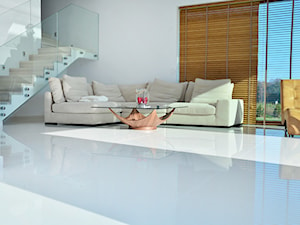Posadzka z kamienia spiekanego Bianco Polare polished Lapitec® - zdjęcie od Grupa EGA