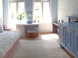 Mieszkanie w Starej Kamienicy - Średni szary pokój dziecka dla nastolatka dla dziewczynki, styl tradycyjny - zdjęcie od ZALUBSKASTUDIO