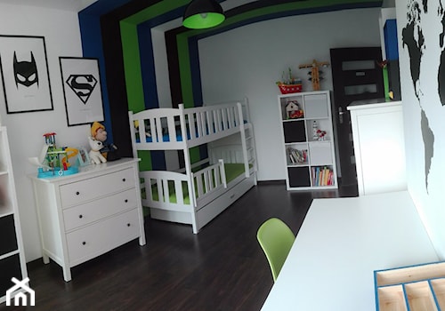 #pokojdziecka - Średni biały czarny niebieski zielony pokój dziecka dla dziecka dla nastolatka dla chłopca dla dziewczynki dla rodzeństwa - zdjęcie od Agnieszka Jarosz Zabrze