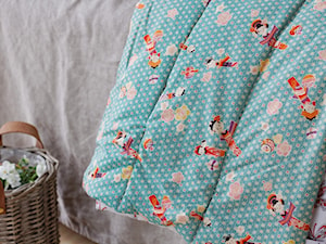 bawełniana pikowana narzuta dziecięca - zdjęcie od studio lnu dom artystyczny