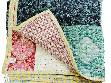 Aranżacje wnętrz - Sypialnia: narzuta patchwork power of colour - studio lnu dom artystyczny. Przeglądaj, dodawaj i zapisuj najlepsze zdjęcia, pomysły i inspiracje designerskie. W bazie mamy już prawie milion fotografii!