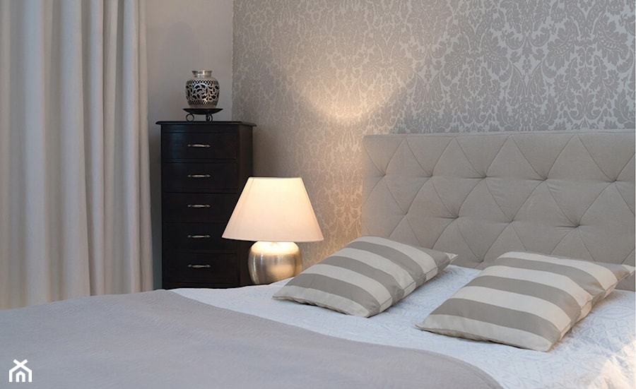 Przytulna klasyka - Mała sypialnia, styl tradycyjny - zdjęcie od Miśkiewicz Design
