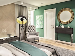 Projekt wnętrza domu pod Sewillą - Średnia biała zielona sypialnia na poddaszu - zdjęcie od BIBI Designe