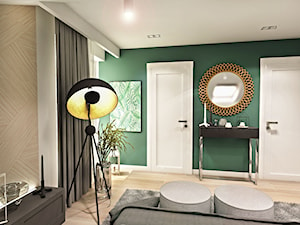 Projekt wnętrza domu pod Sewillą - Średnia szara zielona sypialnia na poddaszu - zdjęcie od BIBI Designe