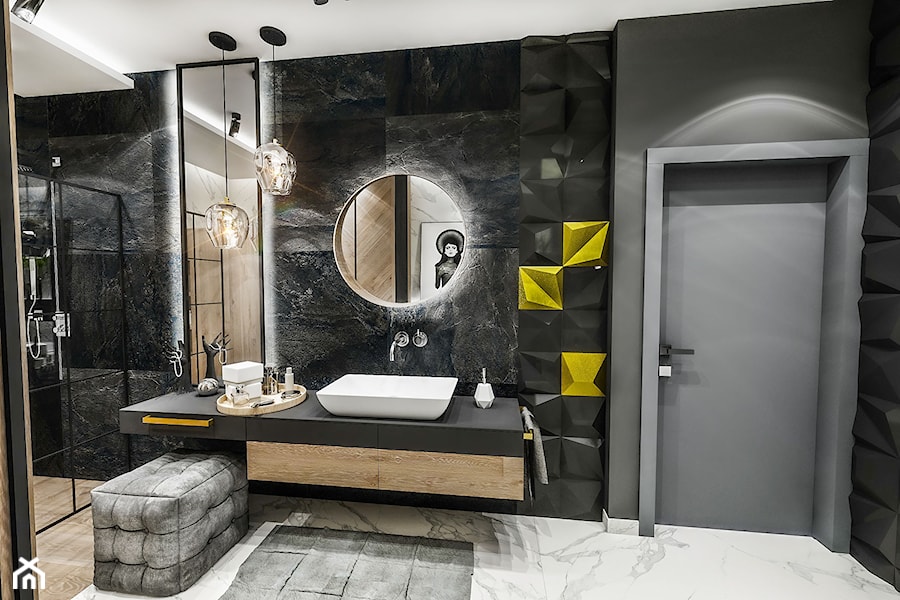 ŁAZIENKA "CIEMNA " 2018 - Średnia bez okna z lustrem z marmurową podłogą łazienka, styl glamour - zdjęcie od BIBI Designe