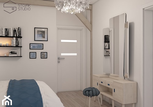 Dom nad Bzurą - Średnia biała sypialnia, styl rustykalny - zdjęcie od Stojak Studio