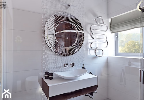 Łazienka glam - Mała łazienka z oknem, styl glamour - zdjęcie od APP TRENDY Autorska Pracownia Projektowa