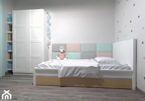 Średni biały z panelami tapicerowanymi pokój dziecka dla dziecka dla nastolatka dla dziewczynki - zdjęcie od Novel Studio