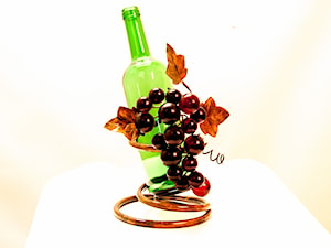 Stojak na wino - zdjęcie od Bloomlight Group