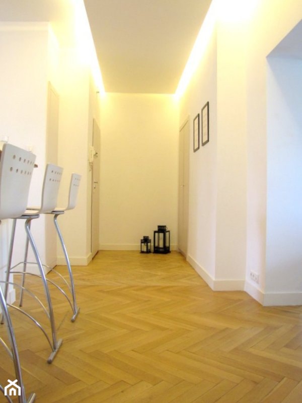 metamorfoza apartamentu w Warszawie - Hol / przedpokój - zdjęcie od home2sell - Homebook