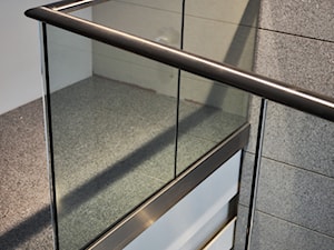 Balustrada szklana samonośna - zdjęcie od KUPPER GLASS
