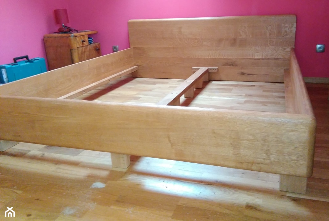 Łóżko dębowe - zdjęcie od NaLata - Meble Drewniane, Ariel Młotkowski - Homebook