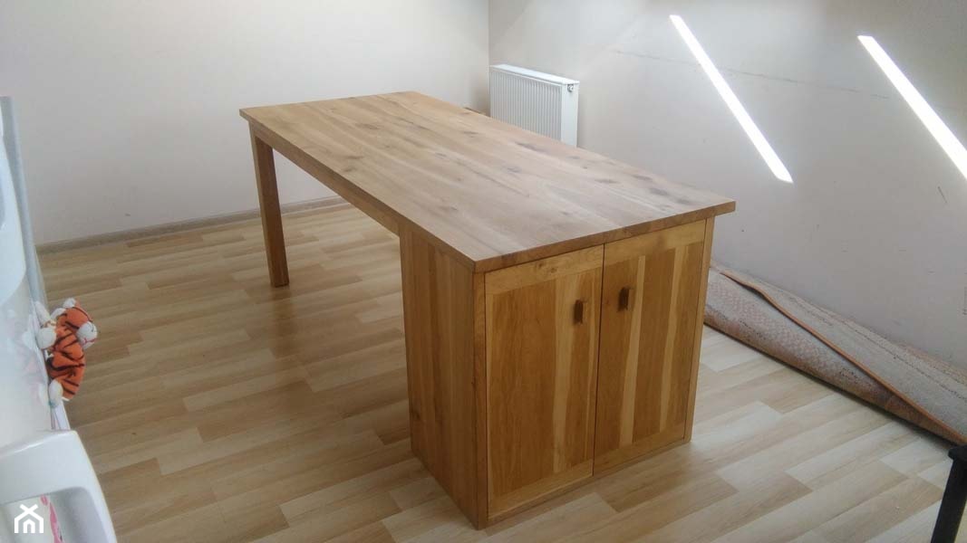 Drewniany stół kuchenny z szafką. - zdjęcie od NaLata - Meble Drewniane, Ariel Młotkowski - Homebook