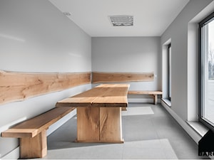 Pracownia This is Wood - Średnia szara jadalnia jako osobne pomieszczenie, styl skandynawski - zdjęcie od BARCH design&build