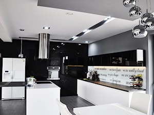 Dom jednorodzinny w Michałowie - Kuchnia, styl nowoczesny - zdjęcie od Am Design Studio projektowania wnętrz