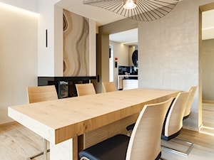 Średnia biała szara jadalnia jako osobne pomieszczenie, styl nowoczesny - zdjęcie od MoMa Concept