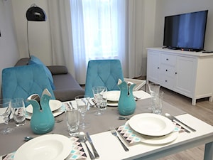 Mieszkanie na Miodowej - Mały szary salon z jadalnią - zdjęcie od mleczko architektura