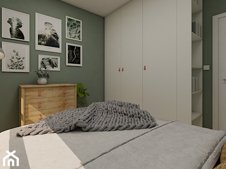 Aranżacje wnętrz - Sypialnia: Zielona sypialnia z plakatami - Bello Arti Agata Michalak. Przeglądaj, dodawaj i zapisuj najlepsze zdjęcia, pomysły i inspiracje designerskie. W bazie mamy już prawie milion fotografii!