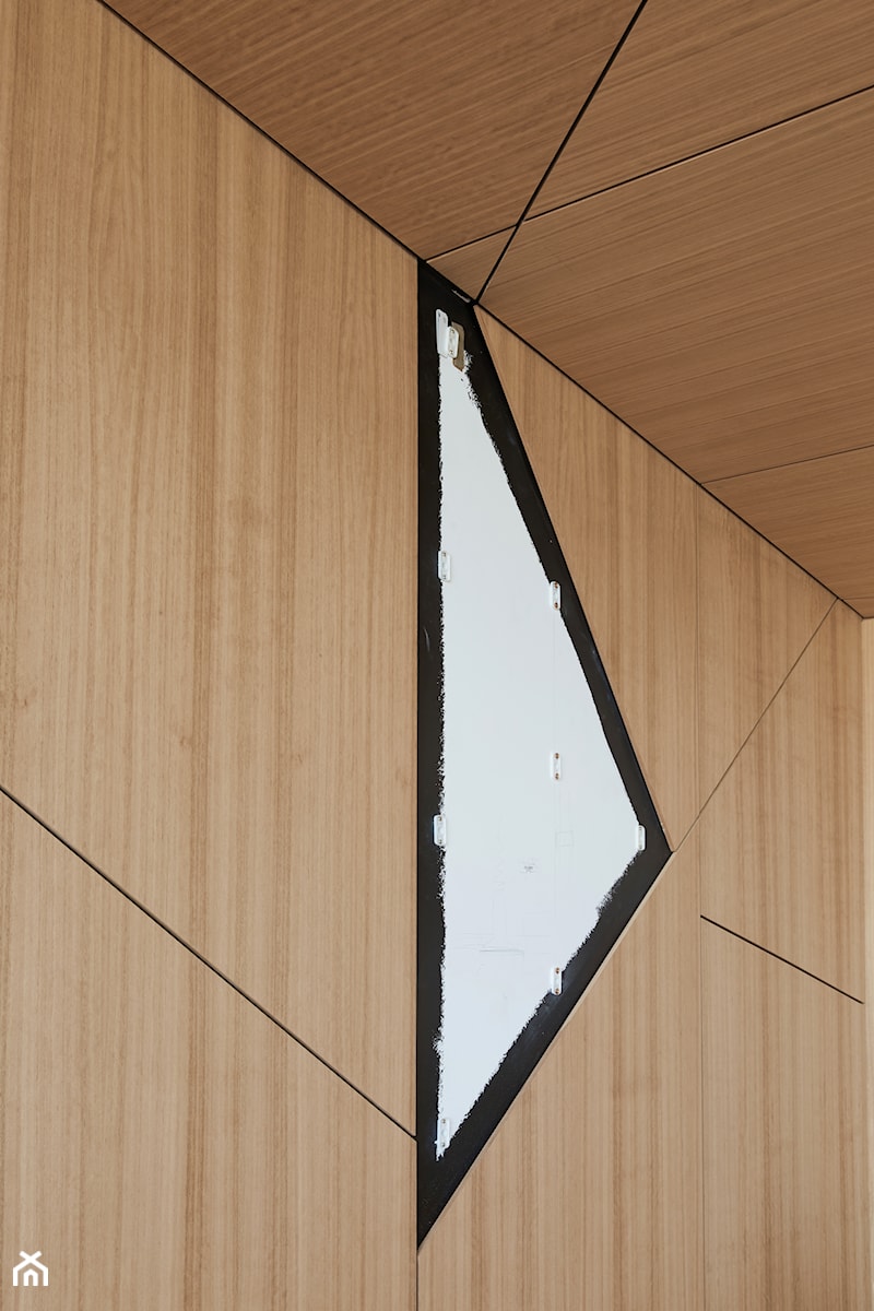 montaż paneli sufitowych i ściennych przy użyciu klipsów Fastmount - zdjęcie od FASTMOUNT™-NOWACORE Innowacyjne klipsy do szybkiego montażu paneli na sufity, ściany, podłogi firmy i do mebli