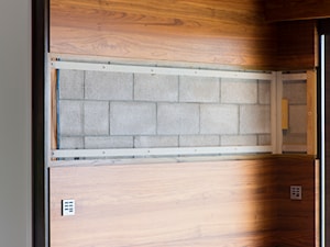 montaż paneli ściennych - zdjęcie od FASTMOUNT™-NOWACORE Innowacyjne klipsy do szybkiego montażu paneli na sufity, ściany, podłogi firmy i do mebli
