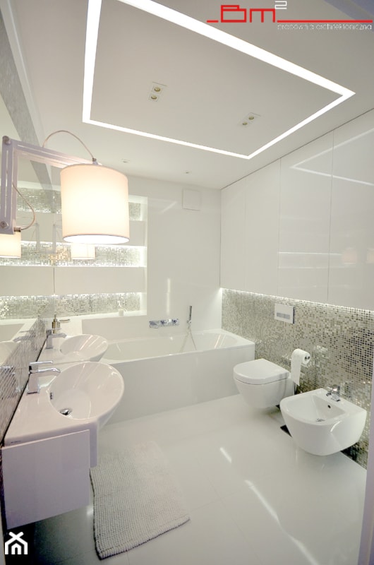 apartament 140m2 - Średnia bez okna z dwoma umywalkami łazienka, styl minimalistyczny - zdjęcie od bm2 brzostek maciej - Homebook