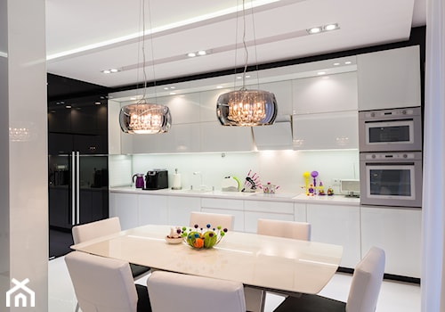 czarno- biały apartament 125m2 - Średnia biała jadalnia w kuchni, styl nowoczesny - zdjęcie od bm2 brzostek maciej