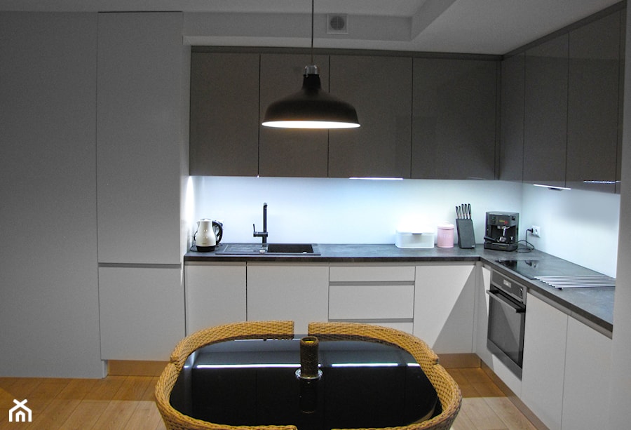 Apartament Bielsko-Biała - Kuchnia, styl nowoczesny - zdjęcie od Kozlov