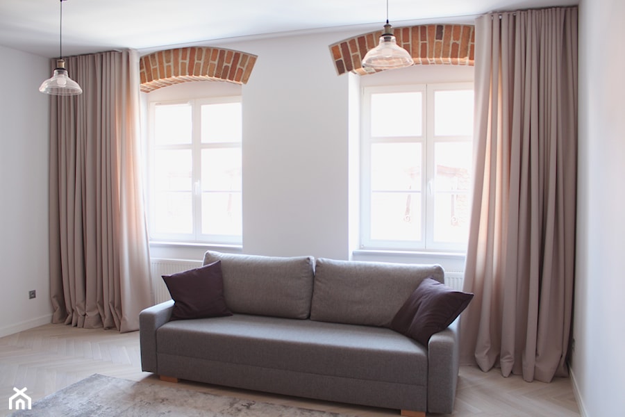 Metamorfoza mieszkania w kamienicy - Salon, styl tradycyjny - zdjęcie od Studio Domowe