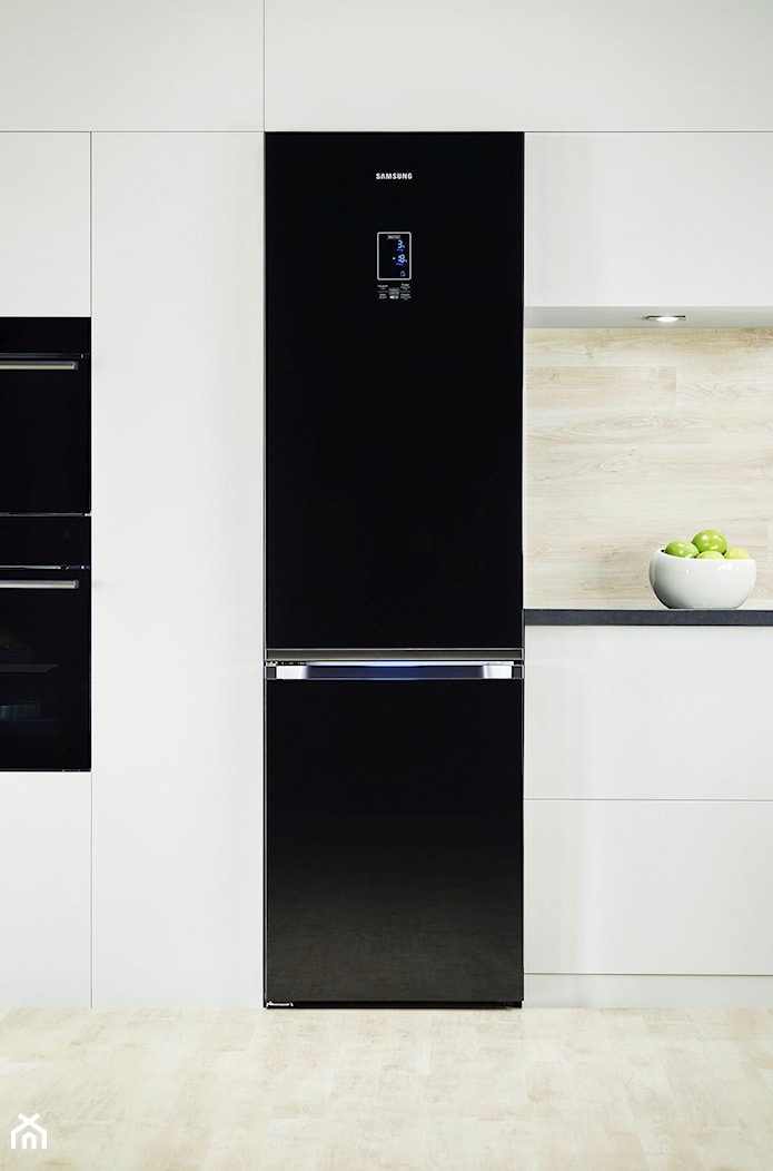 Lodówki - Z zabudowaną lodówką kuchnia, styl nowoczesny - zdjęcie od Samsung Electronics Co., Ltd. - Homebook