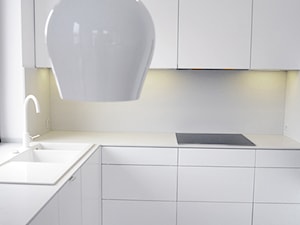 wnętrze apartamentu - Kuchnia, styl minimalistyczny - zdjęcie od MΛKΛ Studio