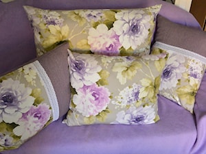 Poduszka dekoracyjna Hand Made!Kwiaty fiolet 2 - zdjęcie od elenor249