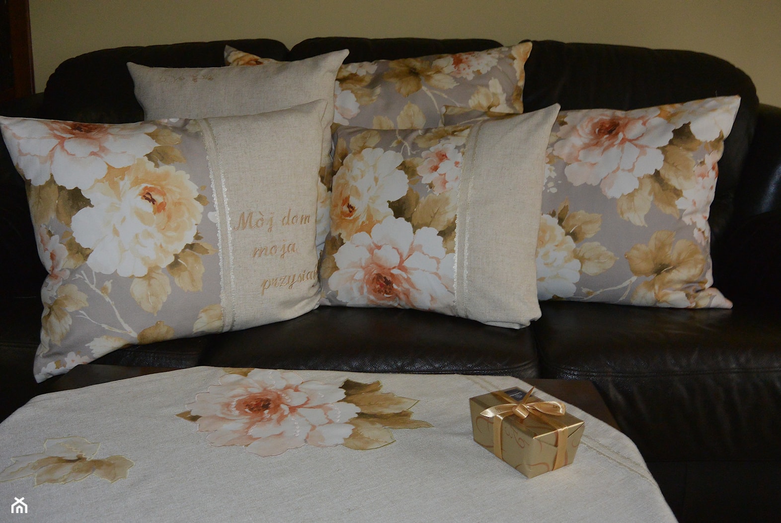 Poduszki dekoracyjne! Komplet na prezent! - zdjęcie od elenor249 - Homebook