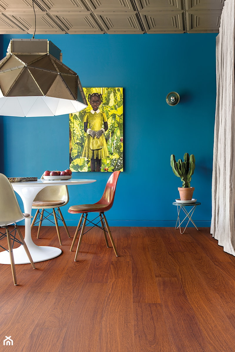 Podłoga laminowana Largo - Mała niebieska jadalnia jako osobne pomieszczenie - zdjęcie od Quick Step