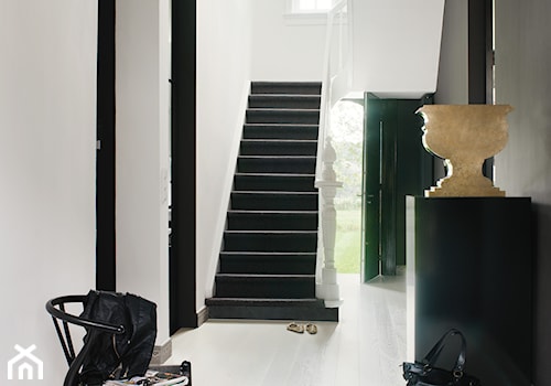 Podłoga drewniana Castello - Średni biały czarny hol / przedpokój - zdjęcie od Quick Step