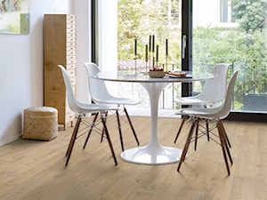 Podłoga laminowana Impressive - Średnia biała jadalnia jako osobne pomieszczenie - zdjęcie od Quick Step