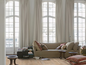 Podłoga drewniana Variano - Średni biały salon, styl tradycyjny - zdjęcie od Quick Step