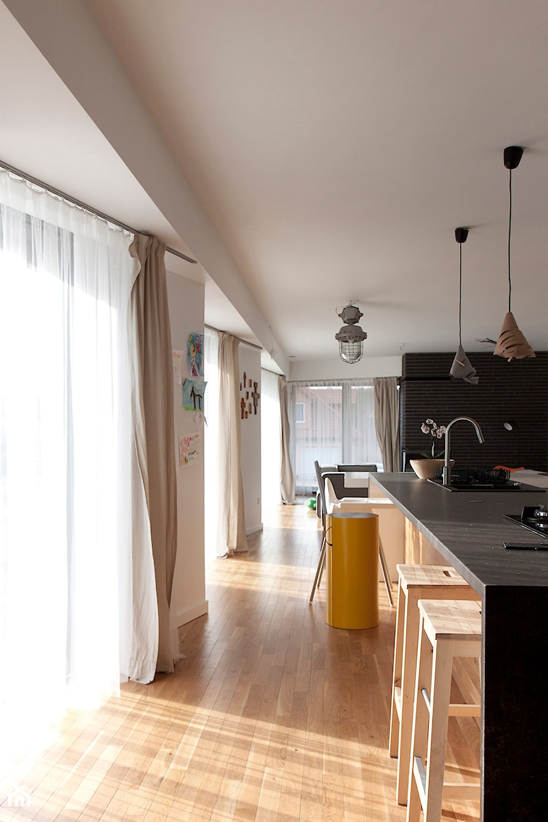 Dom pozornie prosty | Bojano - Kuchnia - zdjęcie od PRACOWNIA 111