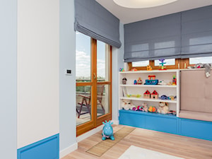Apartament dwupoziomowy na warszawskim Mokotowie - Średni biały niebieski pokój dziecka dla dziecka dla chłopca dla dziewczynki dla rodzeństwa, styl nowoczesny - zdjęcie od MODIFY - Architektura Wnętrz