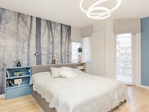 Apartament na Ursynowie 110m2 - Duża biała niebieska sypialnia, styl nowoczesny - zdjęcie od MODIFY - Architektura Wnętrz