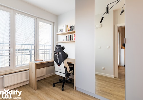 Małe mieszkanie na Bemowie 38m2 - Sypialnia, styl nowoczesny - zdjęcie od MODIFY - Architektura Wnętrz