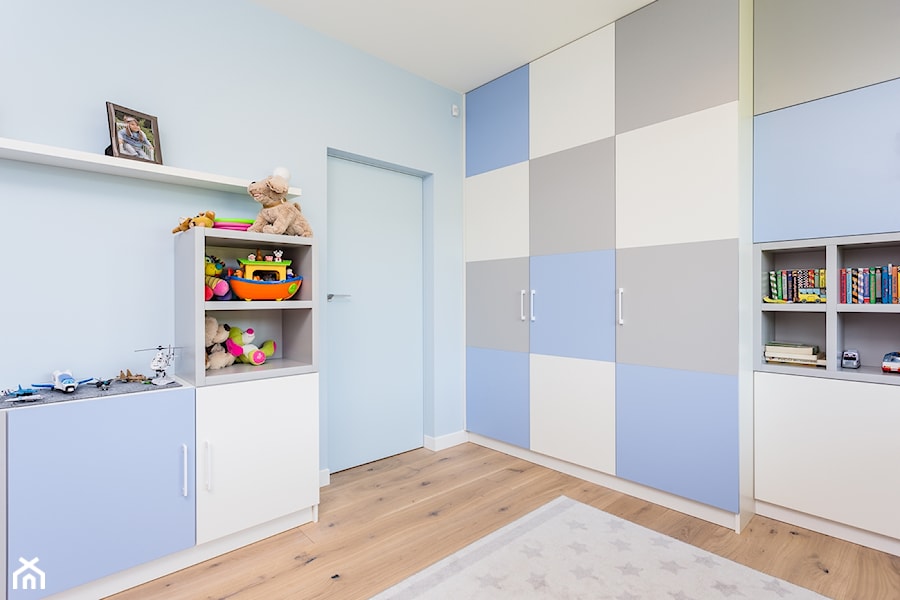 Dom w Markach 207m - Średni niebieski pokój dziecka dla dziecka dla chłopca dla dziewczynki, styl nowoczesny - zdjęcie od MODIFY - Architektura Wnętrz
