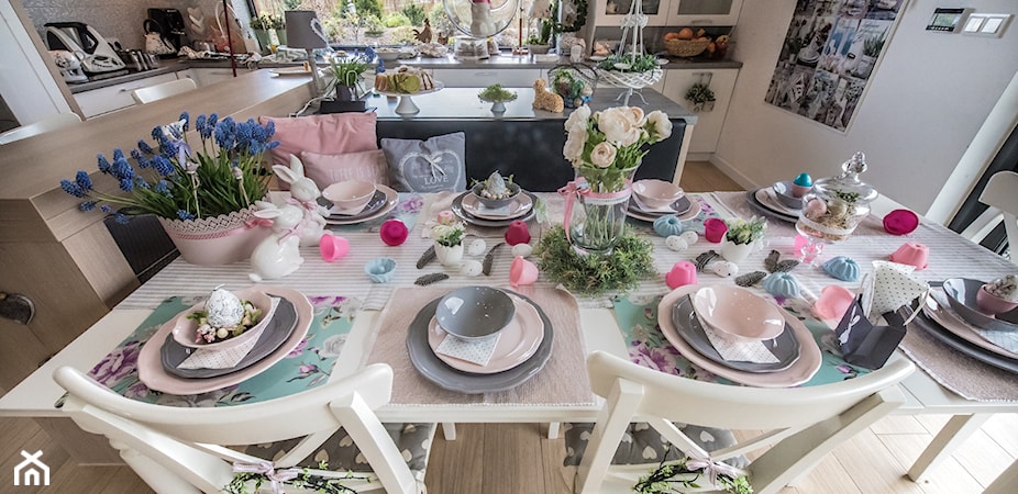 Jak modnie i stylowo udekorować stół na Wielkanoc?