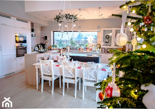 #mojeswieta - Średnia szara jadalnia w kuchni - zdjęcie od WIEJSKASIELANKA - BLOG: instagram: @wiejskasielanka_