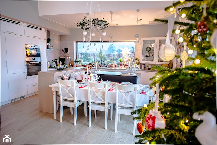 #mojeswieta - Średnia szara jadalnia w kuchni - zdjęcie od WIEJSKASIELANKA - BLOG: instagram: @wiejskasielanka_