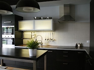 Nowoczesne czarno-białe - Kuchnia, styl nowoczesny - zdjęcie od NOLKplan